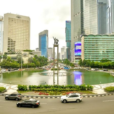 Yellow Bee Tanah Abang Джакарта Экстерьер фото